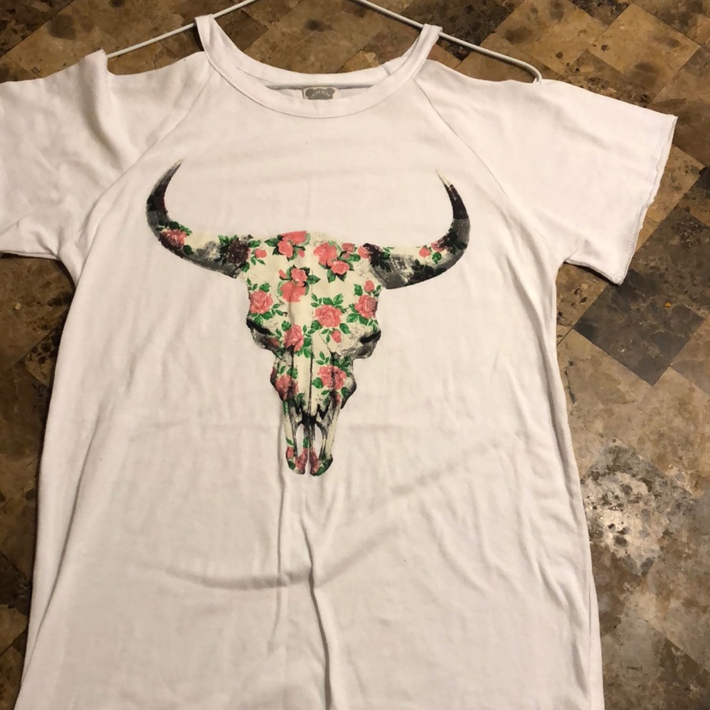 Cold shoulder tee shirt